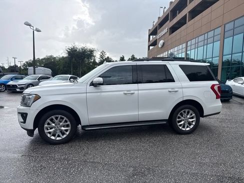 Used 2021 Ford Expedition XLT RWD image 2