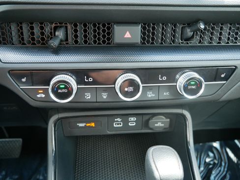 Used 2024 Honda CR-V EX image 23