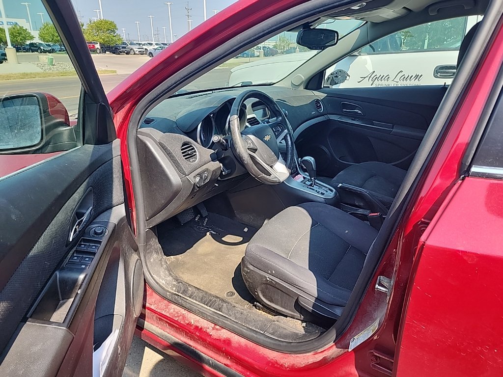 Used 2014 Chevrolet Cruze LT FWD image 8