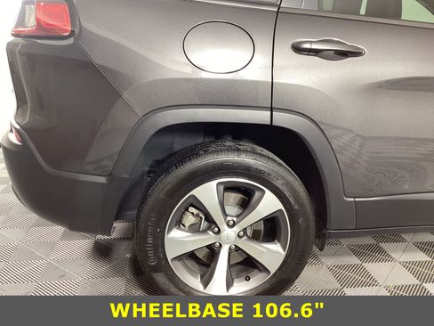 Used 2022 Jeep Cherokee Limited image 9