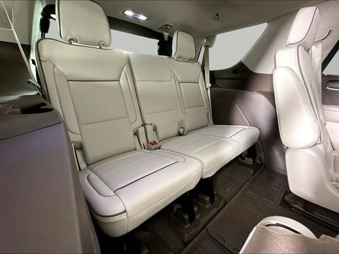 Certified 2024 GMC Yukon Denali w/ Denali Reserve Package AWD/4WD image 23
