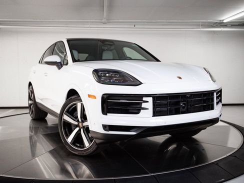 New 2026 Porsche Cayenne Coupe AWD/4WD image 10