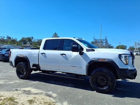 Used 2024 GMC Sierra 2500 AT4X w/ AT4X AEV Edition image 8