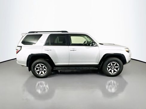 Used 2022 Toyota 4Runner TRD Off-Road image 8