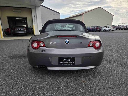 Used 2005 BMW Z4 2.5i image 4