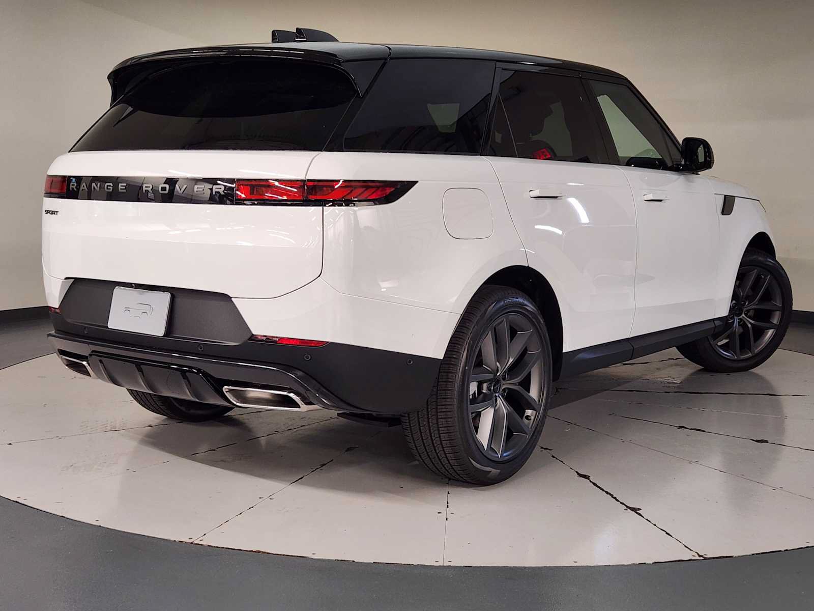 New 2026 Land Rover Range Rover Sport SE AWD/4WD image 2