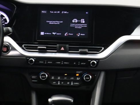 Used 2022 Kia Niro LXS FWD image 28