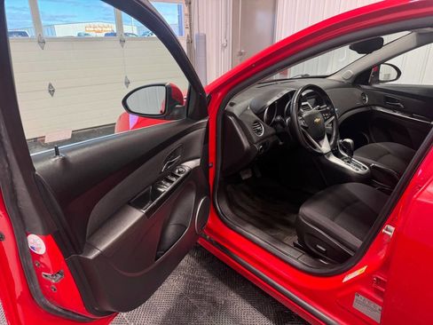 Used 2014 Chevrolet Cruze LT w/ All-Star Edition image 5
