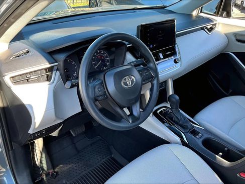 Certified 2024 Toyota Corolla Cross L image 16