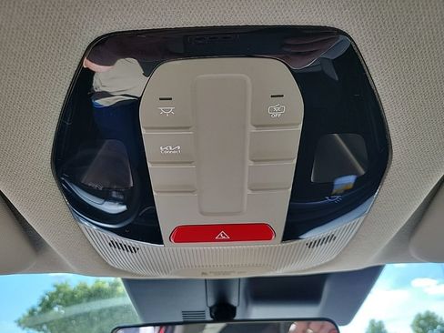 New 2026 Kia K4 FWD image 18