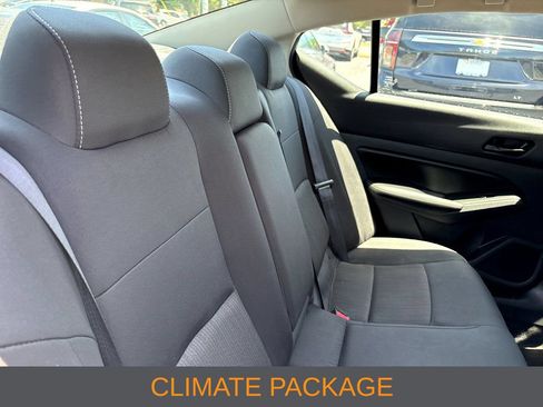 Used 2024 Nissan Altima 2.5 SV AWD/4WD image 11