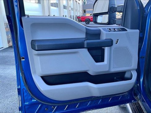 Used 2022 Ford F250 XL w/ Power Equipment Group image 24