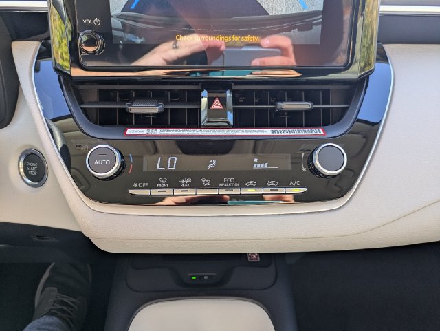 New 2027 Toyota Corolla LE w/ LE Premium Package FWD image 24