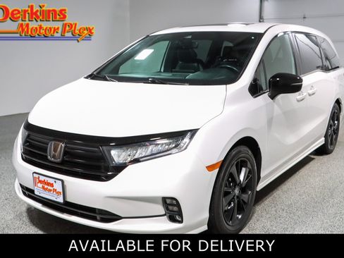 Used 2023 Honda Odyssey Sport image 1