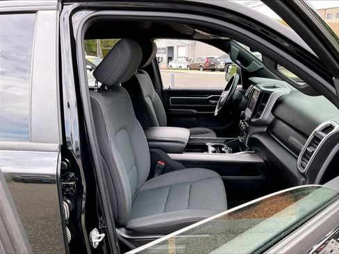 Used 2022 RAM 1500 Big Horn AWD/4WD image 11