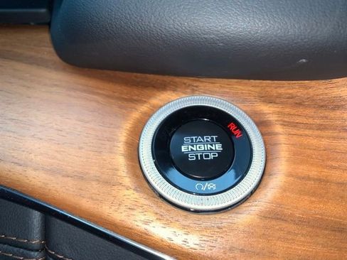 Used 2024 Jeep Grand Cherokee L Summit AWD/4WD image 22