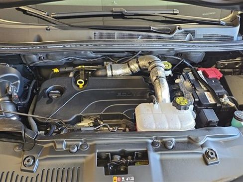 Used 2022 Buick Encore Preferred image 18