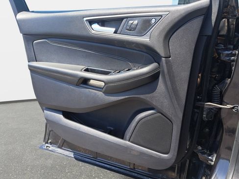 Used 2020 Ford Edge Titanium AWD/4WD image 27
