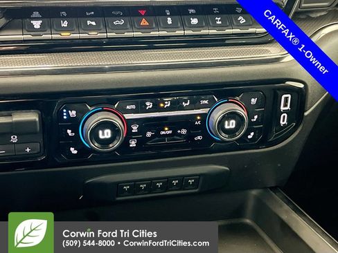 Used 2024 Chevrolet Silverado 2500 ZR2 w/ Technology Package AWD/4WD image 9