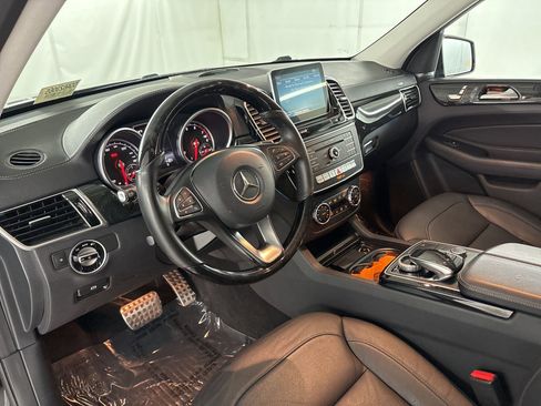 Used 2016 Mercedes-Benz GLE 400 4MATIC image 4