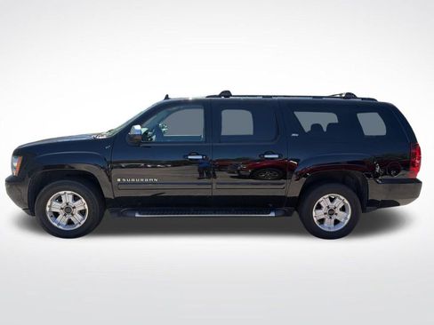 Used 2008 Chevrolet Suburban LT w/ LT Preferred Equipment Group image 9