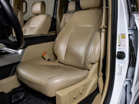 Used 2019 Ford F450 Lariat w/ Lariat Value Package image 29