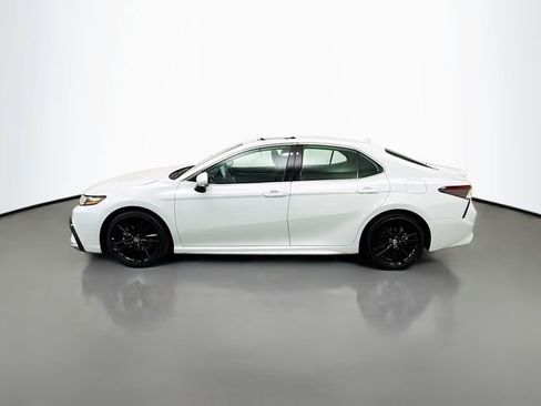 Used 2024 Toyota Camry XSE image 4