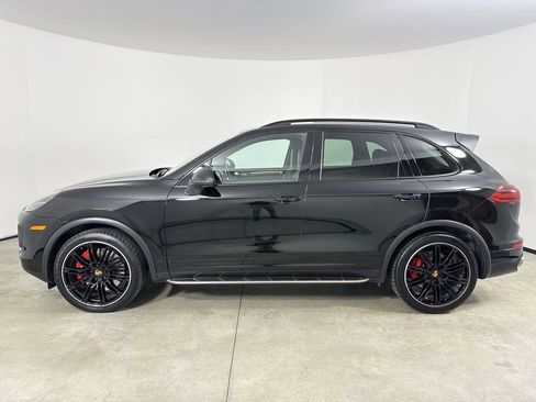 Certified 2015 Porsche Cayenne Turbo AWD/4WD image 2