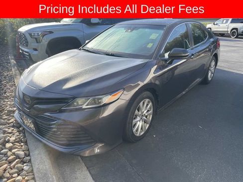 Used 2020 Toyota Camry LE FWD image 1