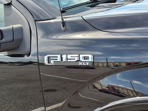 Used 2019 Ford F150 XLT w/ Equipment Group 302A Luxury image 11