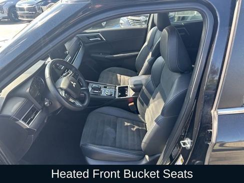 Used 2023 Mitsubishi Outlander SE image 14