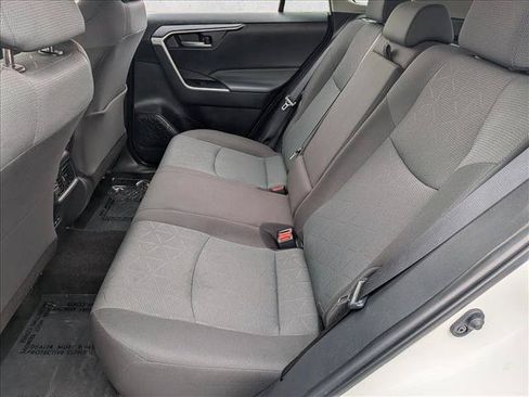 Used 2025 Toyota RAV4 XLE FWD image 24