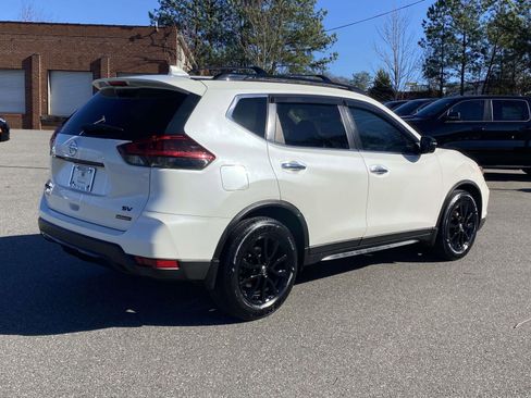 Used 2018 Nissan Rogue SV image 7
