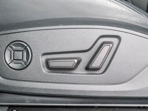 Used 2023 Audi Q4 e-tron Premium Plus image 26