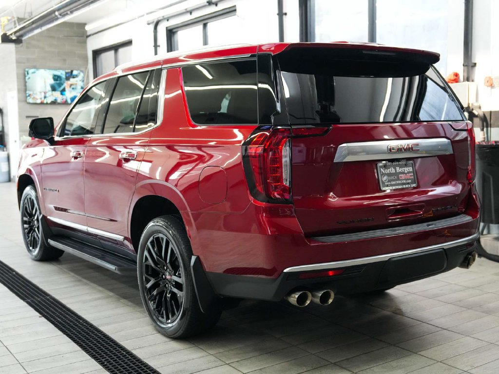 Used 2023 GMC Yukon Denali AWD/4WD image 6