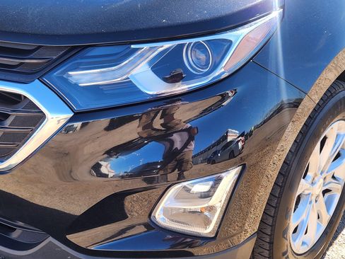 Used 2018 Chevrolet Equinox LT image 5