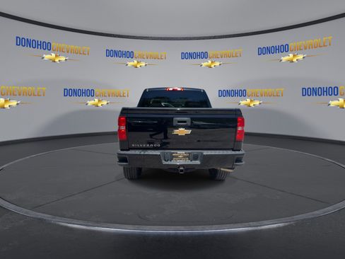 Used 2018 Chevrolet Silverado 1500 Custom w/ Custom Value Package image 10