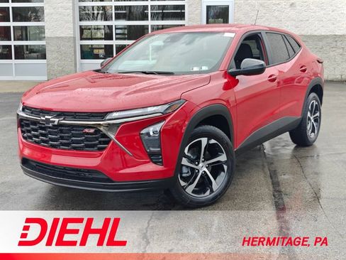 Used 2026 Chevrolet Trax RS image 1