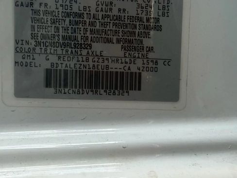 Used 2024 Nissan Versa S w/ Trunk Package image 31