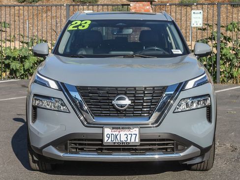 Used 2023 Nissan Rogue Platinum w/ Platinum Premium Package image 2