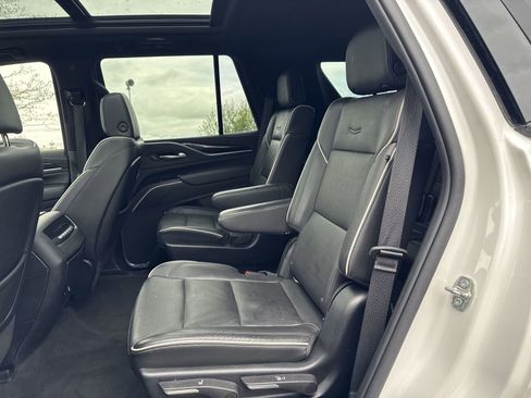 Used 2022 Cadillac Escalade Sport w/ Touring Package AWD/4WD image 14