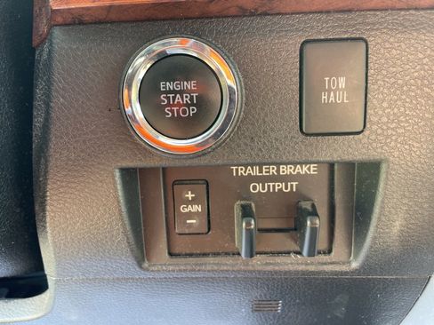 Used 2020 Toyota Tundra 1794 Edition image 23