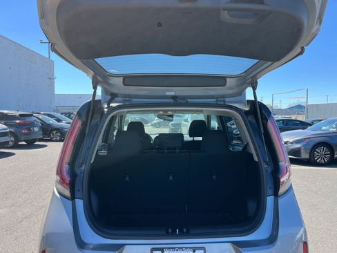 Used 2025 Kia Soul LX w/ LX Technology Package image 29