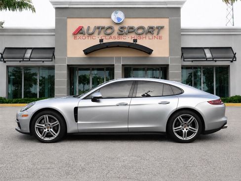 Used 2017 Porsche Panamera 4S w/ Premium Package Plus AWD/4WD image 2