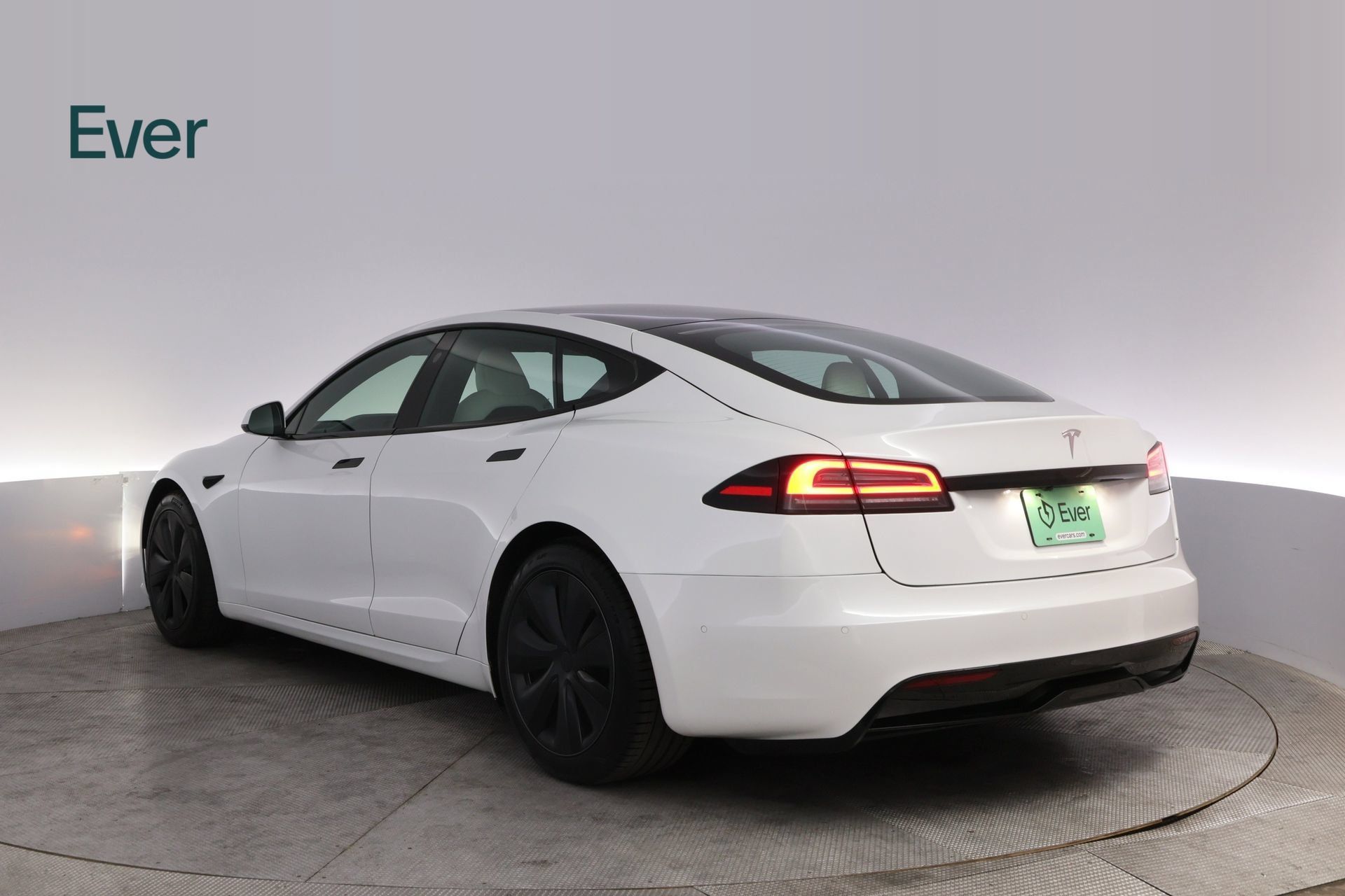 Used 2022 Tesla Model S AWD/4WD image 17