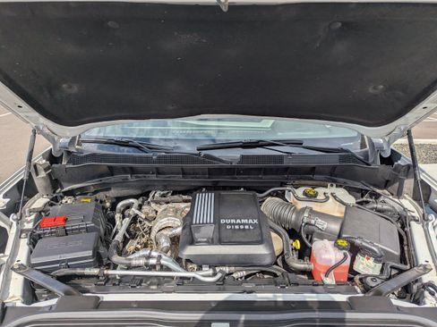 Certified 2022 Chevrolet Silverado 1500 LT w/ Convenience Package II AWD/4WD image 53