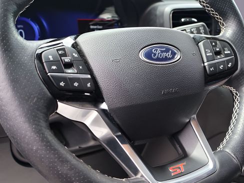 Used 2022 Ford Explorer ST w/ ST High-Performance Pack AWD/4WD image 21