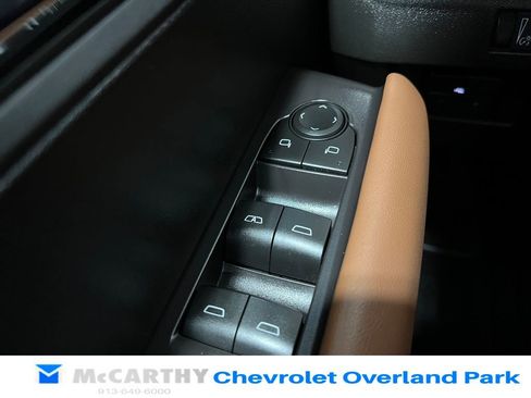 Used 2023 GMC Canyon AT4 w/ Canyon Safety Plus Package AWD/4WD image 18