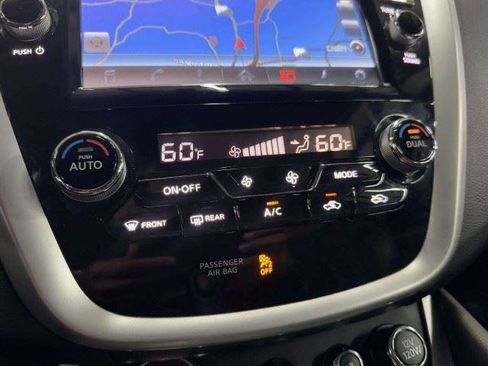 Used 2017 Nissan Murano Platinum FWD image 28