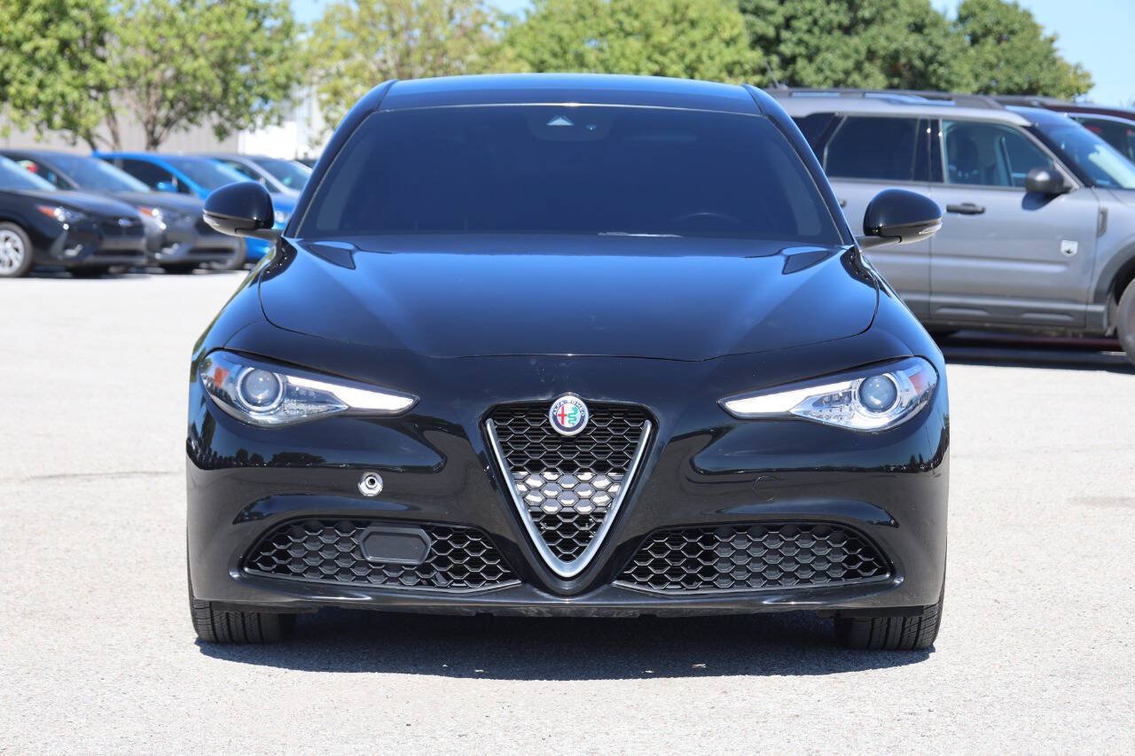 Used 2020 Alfa Romeo Giulia AWD w/ Cold Weather Package image 2